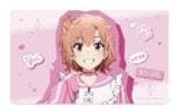 画像1: 【予約：6月22日(日)20時まで】アルマビアンカ　やはり俺の青春ラブコメはまちがっている。完 描き下ろし 由比ヶ浜結衣 かわいい私服ver. マルチデスクマット (1)
