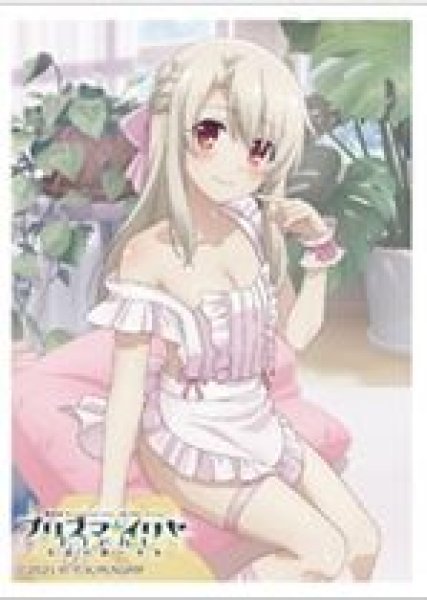 画像1: 【予約：2月22日(日)20時まで】カーテン魂／(株)キース　劇場版「Fate/kaleid liner プリズマ☆イリヤ Licht 名前の無い少女」　描き下ろしスリーブ（イリヤ／エプロン） (1)