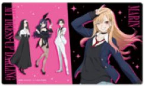 画像1: 【予約：3月17日(火)20時まで】ムービック　その着せ替え人形は恋をする　キャラクターラバーマット 海夢&海夢【ありさ】&海夢【麗】&海夢【ロゼ】 (1)