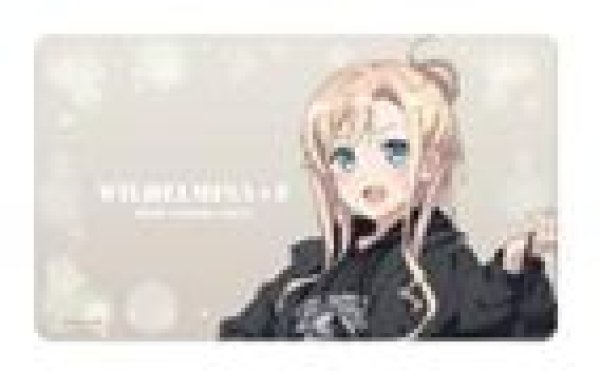 画像1: 【予約：3月21日(土)20時まで】アルマビアンカ　劇場版 ハイスクール・フリート 描き下ろし ヴィルヘルミーナ デート私服ver. マルチデスクマット ver.A (1)
