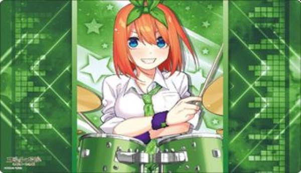 画像1: 【予約：4月14日(火)20時まで】ブシロード ラバーマットコレクション V2 Vol.2050　五等分の花嫁『中野四葉』バンドver. (1)