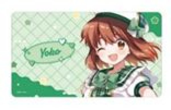 画像1: 【予約：4月21日(火)20時まで】アルマビアンカ　きんいろモザイク 原悠衣先生 描き下ろし 猪熊陽子 アイドル風衣装ver. マルチデスクマット (1)