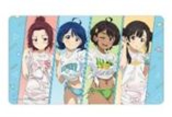 画像1: 【予約：5月25日(月)20時まで】アルマビアンカ　TVアニメ『負けヒロインが多すぎる！』 描き下ろし 集合 ビーチデートver. マルチデスクマット (1)