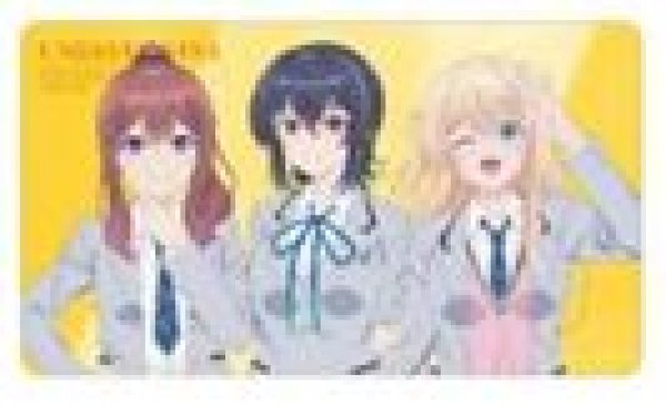 画像1: 【予約：6月7日(日)20時まで】アルマビアンカ　『クラスで２番目に可愛い女の子と友だちになった』 集合 マルチデスクマット (1)