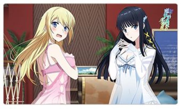 画像1: 【予約：6月7日(日)20時まで】カーテン魂／(株)キース　魔法科高校の劣等生 第3シーズン　描き下ろしラバーマット（司波深雪＆アンジェリーナ／ルームウェア）【再販】 (1)