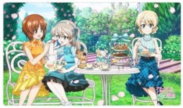 画像1: 【予約：11月24日(火)20時まで】カーテン魂／(株)キース　ガールズ＆パンツァー 最終章　描き下ろしラバーマット（お茶会）【再販】 (1)