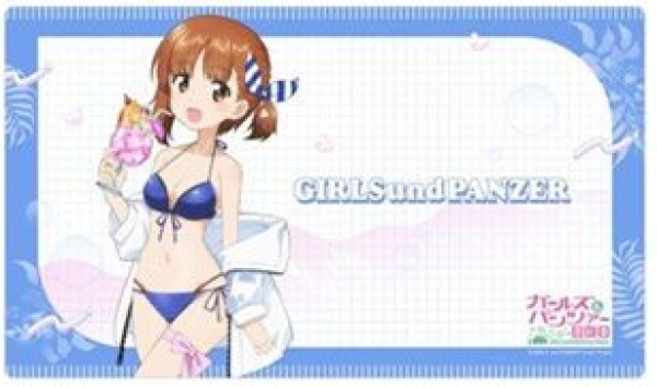 画像1: 【予約：11月24日(火)20時まで】カーテン魂／(株)キース　ガールズ＆パンツァー 最終章　描き下ろしラバーマット（西住みほ／リゾート水着）【再販】 (1)